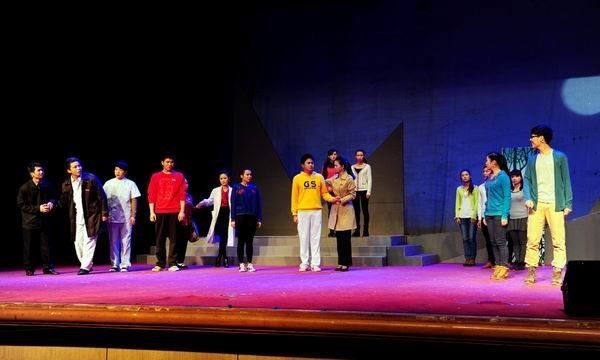 原创校园剧《上大学》走进闽江学院