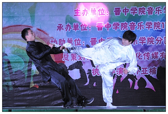 ���촫ý������11��2��ٰ�����ʵ���