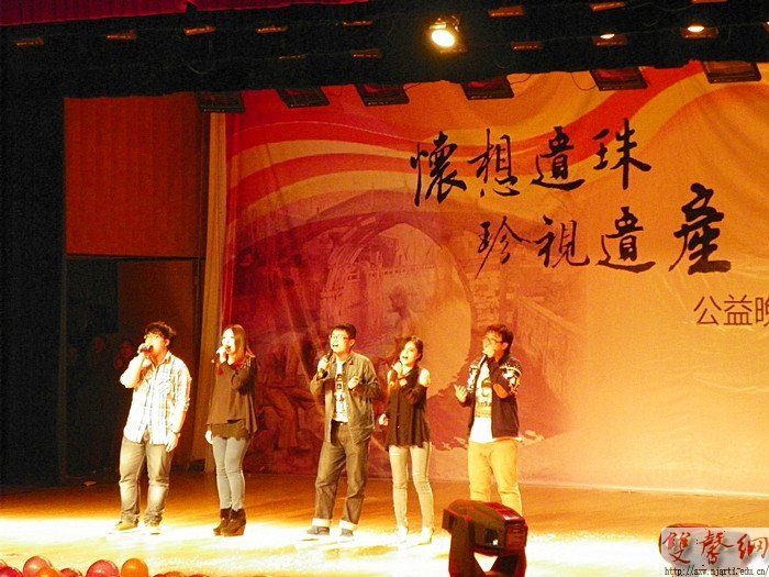 ����ѧԺ�ٰ칫��������������Ļ��Ų�