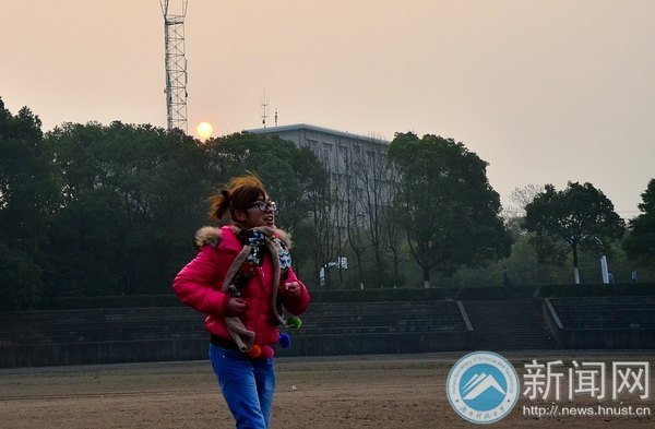 【科大聚焦】天寒人心暖 热血写青春