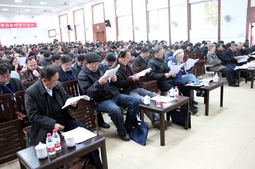 ��������  ������� Ϊʵ��ѧУ��չĿ���Ŭ���ܶ���������ʦ��ѧԺ�����ν̴����ߵ��ߴι�����¡���ٿ�