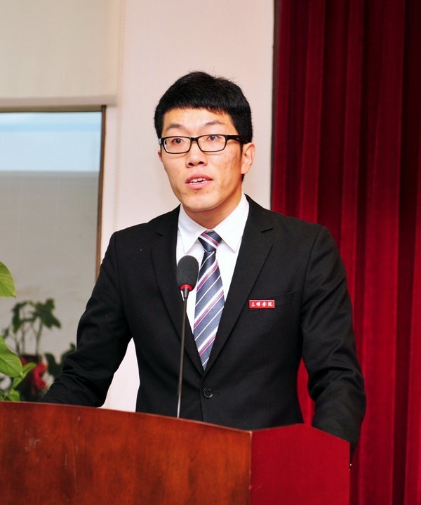 三明学院隆重召开党建与思政理论研讨会