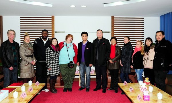 ������������У�쵼����⼮��ʦ