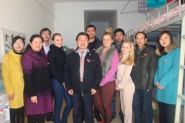 校领导看望乌克兰留学生 送去节日祝福