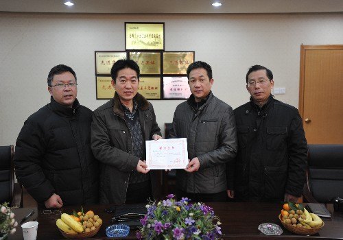 ����У�ѻ�ΪĸУ����