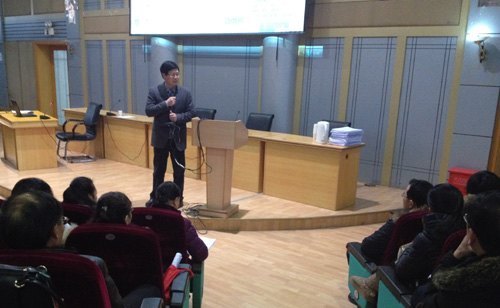 学校首次召开期末考试考务培训会