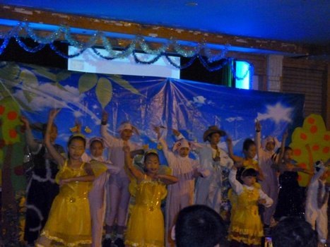 外国语学院举办第五届“芝麻林杯”外语文化节闭幕式暨英语话剧大赛