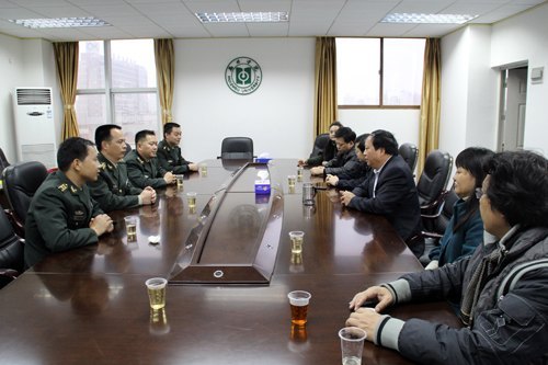 ӵ������Ũ  Я�ֹ���չ   פ�ݲ��������ѧԺ���ͽ���