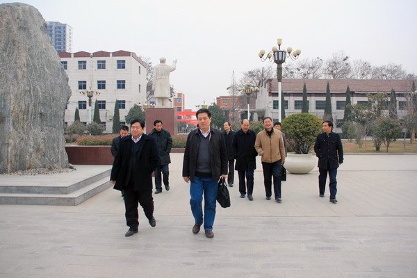 郑州市教育局专家组到郑州职业技术学院考评教育及校企合作工作