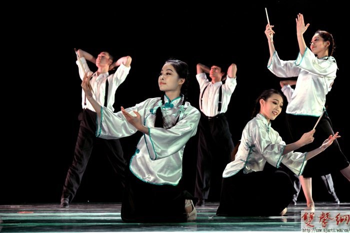 原创舞剧《潘玉良》献礼百年校庆 用舞蹈演绎画魂传奇