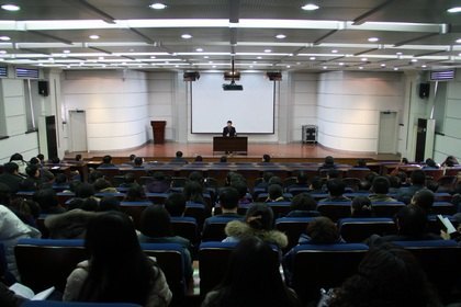 ѧУ�ٿ�ѧ������רҵ���蹤������