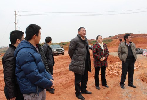 刘力书记、邓艳葵副院长视察五合新校区一期工程建设进展情况