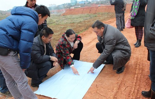 刘力书记、邓艳葵副院长视察五合新校区一期工程建设进展情况