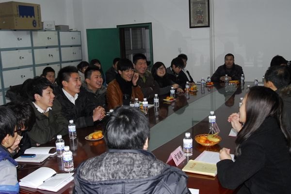 三明学院召开原创校园剧《上大学》剧组新年座谈会