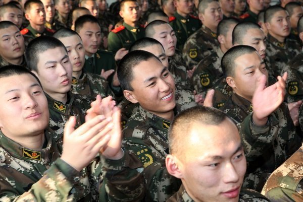 ���ݹ�ѧԺʦ�����侯������֧�ӽ���ӭ��ο���ݳ�