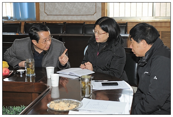 晋中学院召开2013迎新年民主党派座谈会