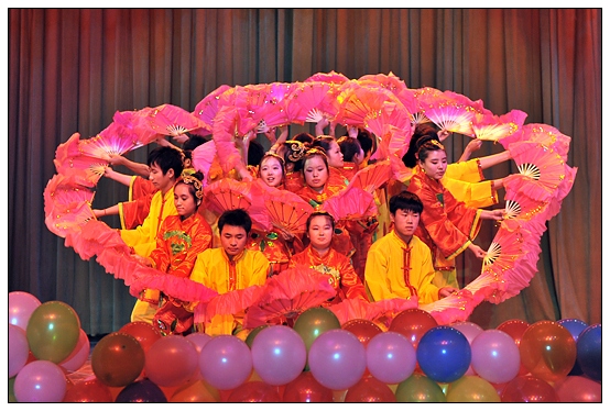 ��еѧԺ��8650���ӹ�ͬ�ٰ�ӭ���꾯�������