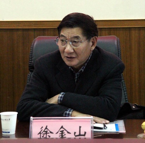 湖北省高校人文社科重点研究基地顺利通过专家论证