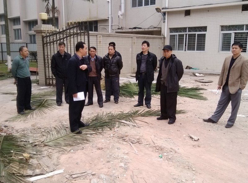 何浏带队检查放寒假前的安全工作