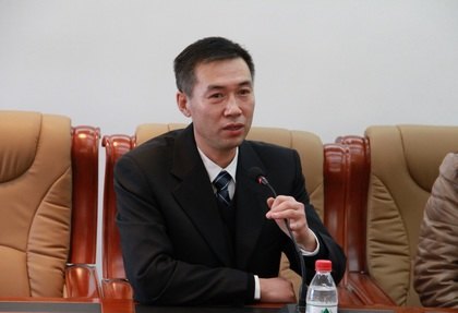 ѧУ25��ѧ���õ���������ʵҵ��˾����