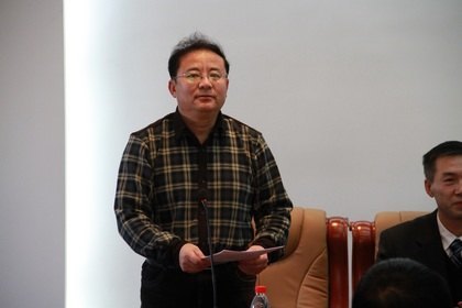 ѧУ25��ѧ���õ���������ʵҵ��˾����