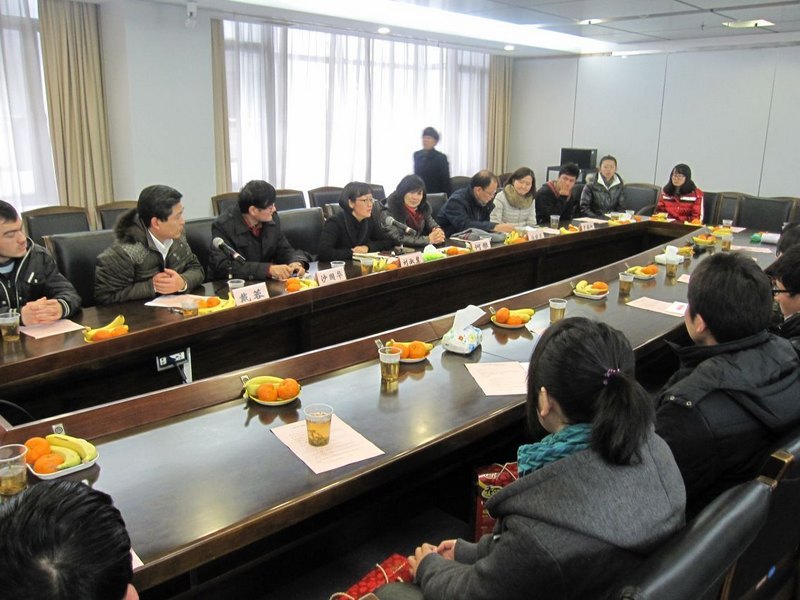 20名困难生代表受邀参加“迎新年 送温暖”师生座谈