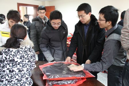 ����ί��ѧ����У��顰��ů�¶������Ź���