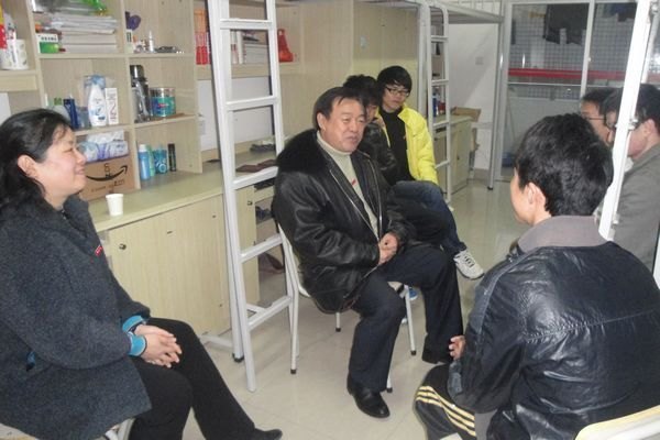 ���С���ѧ����ϵ  �ذ�ѧ���ɳ�