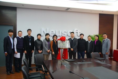 ��ѧԺ�붫�����Ź�����ҵ���ѧʵ������