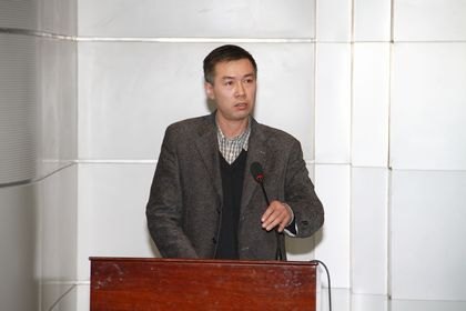 ѧУ�ٿ�רҵ���蹤����Ա�����