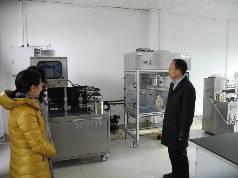 管理学院赴广州走访杰出(优秀)校友并授证书