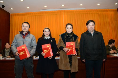 学校隆重召开2012年教学工作总结会