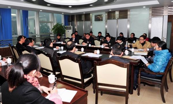 ����ѧԺ�ڶ����ְ���߹����Ա�����������λ���¡���ٿ�