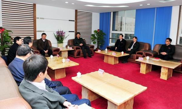 市领导到三明学院看望慰问三明市拔尖人才