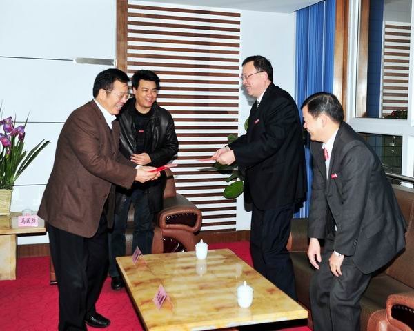 市领导到三明学院看望慰问三明市拔尖人才