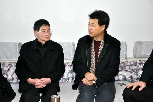 马国防刘健等专程看望三明学院老领导