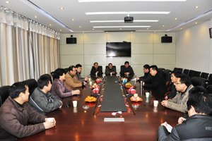 学校领导到济南大学“第一书记”派驻地莘县朝城镇走访慰问