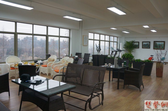 高职院成教院“二级建家”工作成效显著