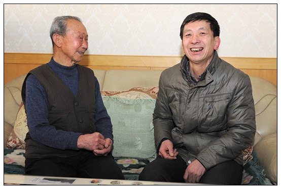 李大公副书记春节来临之际慰问老同志