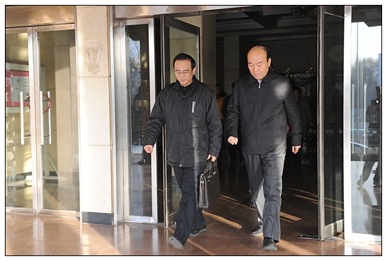 ɽ��ʡί��֯����������ѧԺ�쵼���ӽ������µ���