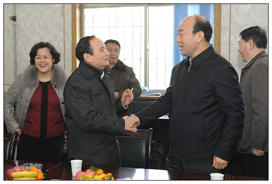 ɽ��ʡί��֯����������ѧԺ�쵼���ӽ������µ���