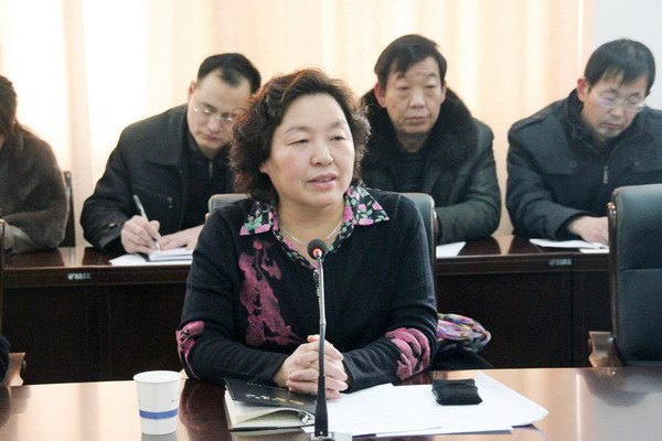 郑州职业技术学院召开干部廉政教育会议