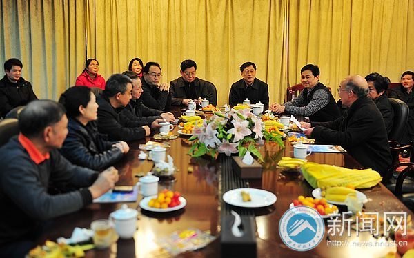 民盟湖南科技大学委员会召开2012年度工作总结会议