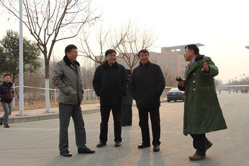 八节火车车厢进驻学校铁路工业及建筑展示基地