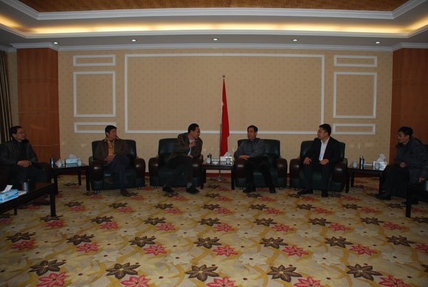 青岛科技大学客人来校访问