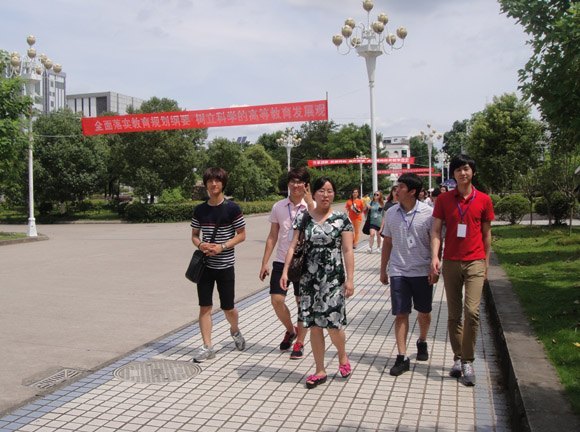 又松大学孔子学院汉语文化黄山研修班在黄山学院启动