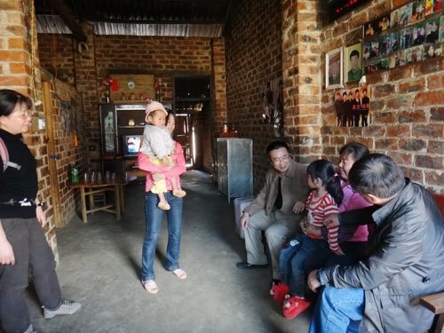 �Ƴ�����Ժ���ʶӸ�ѧУ��ƶ��ο��ƶ�໧