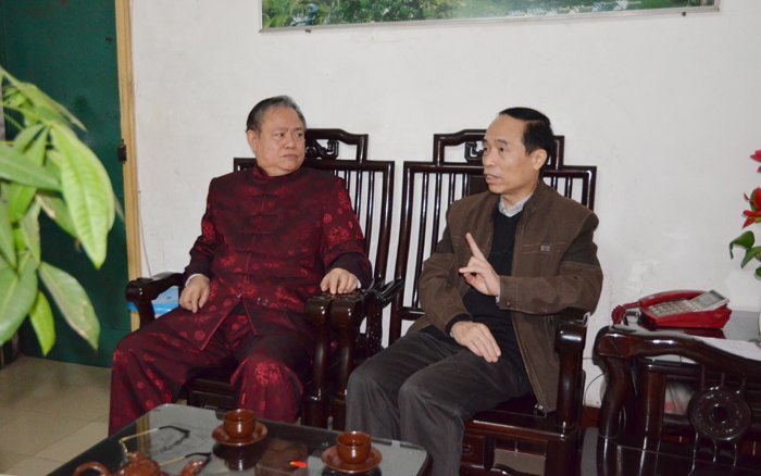 学校领导慰问广西师范学院享受国务院政府特殊津贴专家