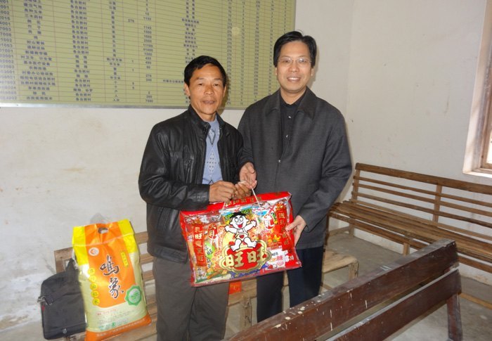 ��Ľ��Ժ���ʶӸ�¤�Ӵ忪չ����ο�ʻ