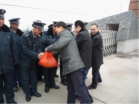 ������ͨ��ѧ����ѧԺ�쵼ο�ʴ���ֵ����Ա